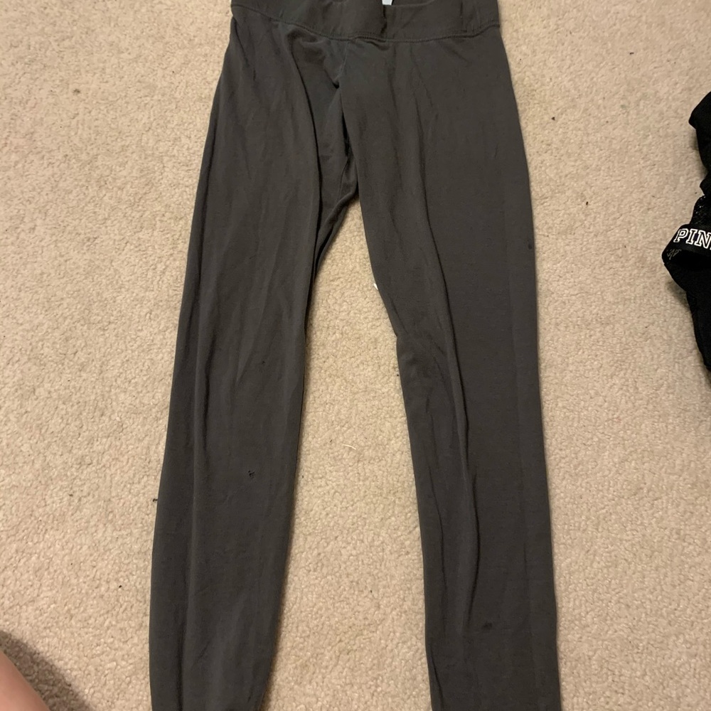 Grey leggings
